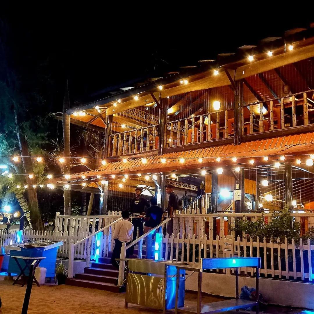 Blue Sand Beach Resort Trincomalee Exterior foto